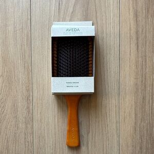 AVEDA Tan Paddle Brush